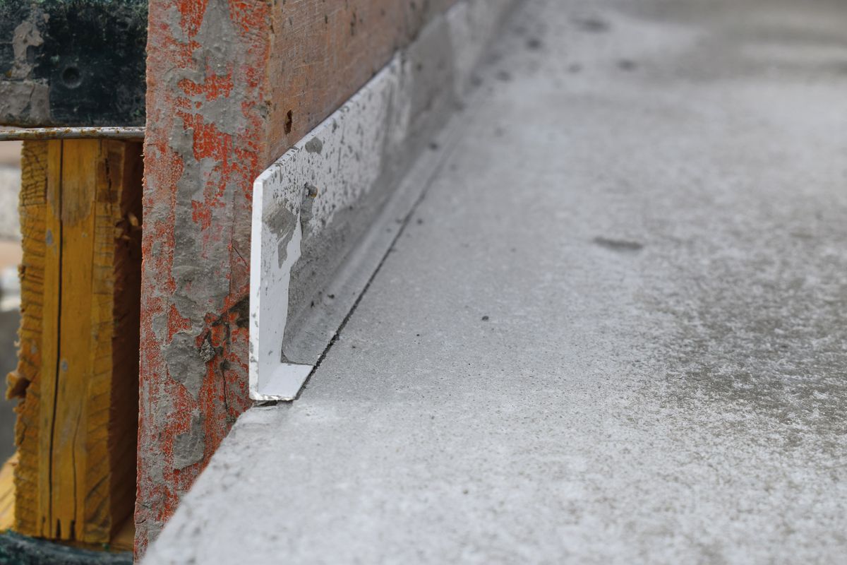 Steinfix Mauerkrone Profil X 1199 - 50x8x2 mm, Länge: 2.5 m
