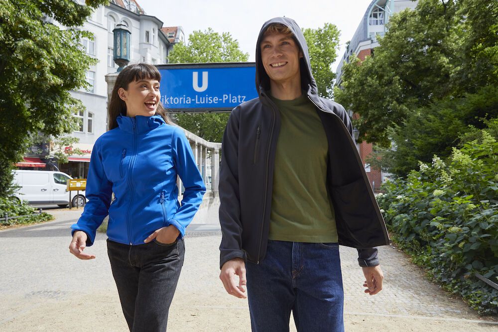 CLIQUE Classic Softshell Hoody - 96% Polyest. / 4% Elasthan