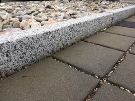 Stellplatten SERIZZO - gesägt / gestrahlt
