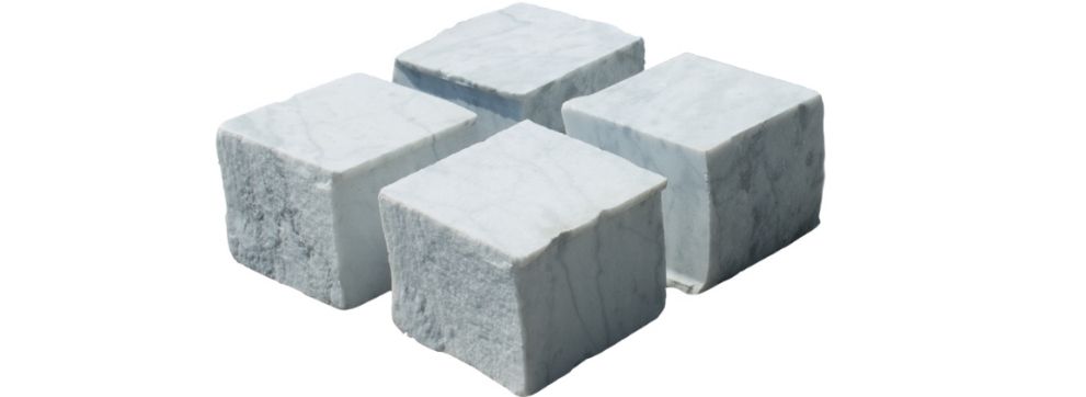 Marmor Pflastersteine Carrara - allseitig gespalten